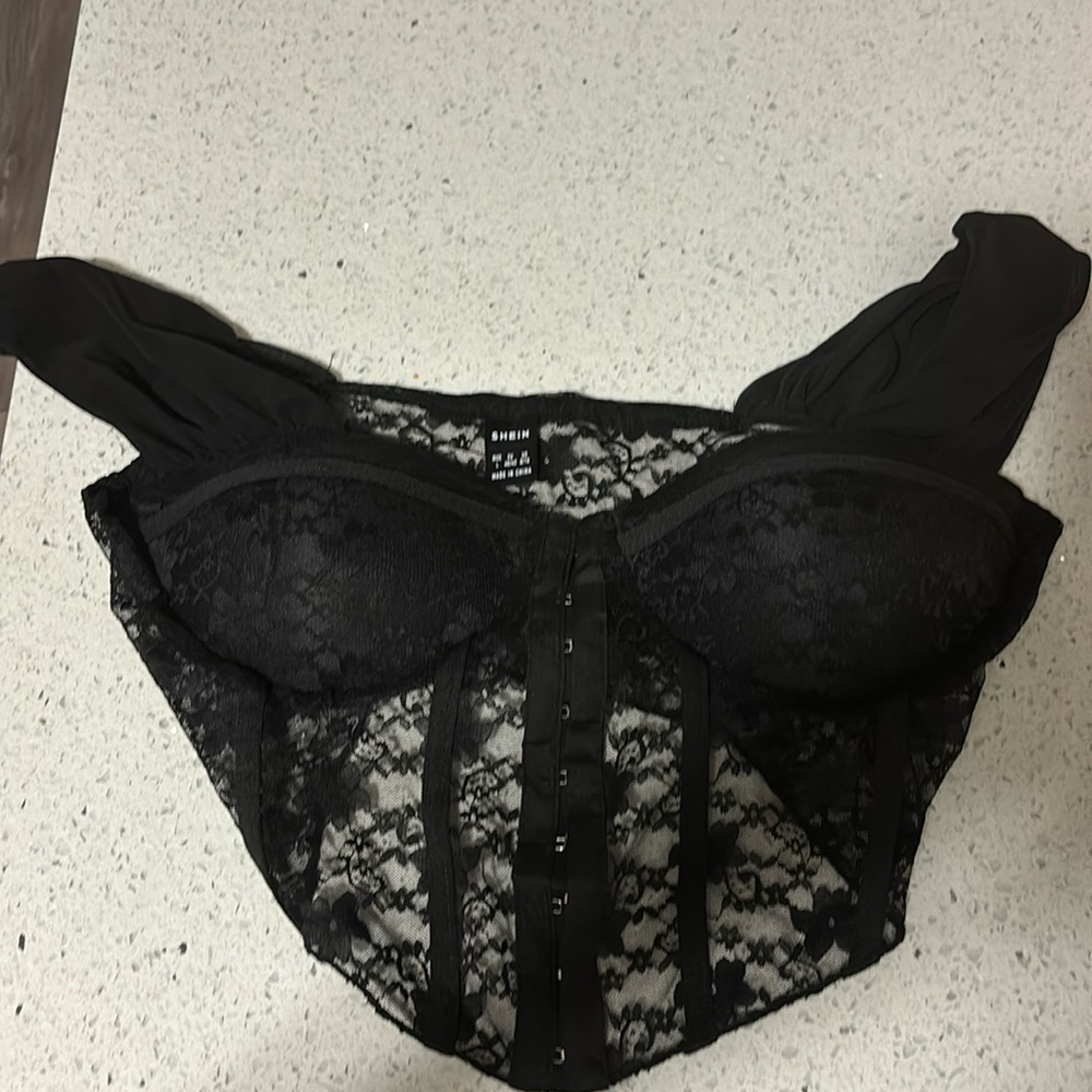 New w/o tags. Worn once.